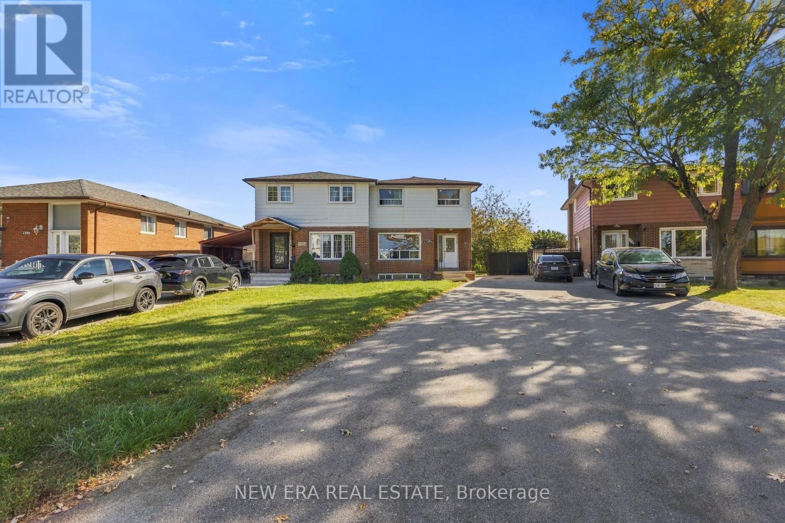 7306 Sills Road, Mississauga (Malton), Ontario  L4T 2K1 - Photo 2 - W14106496