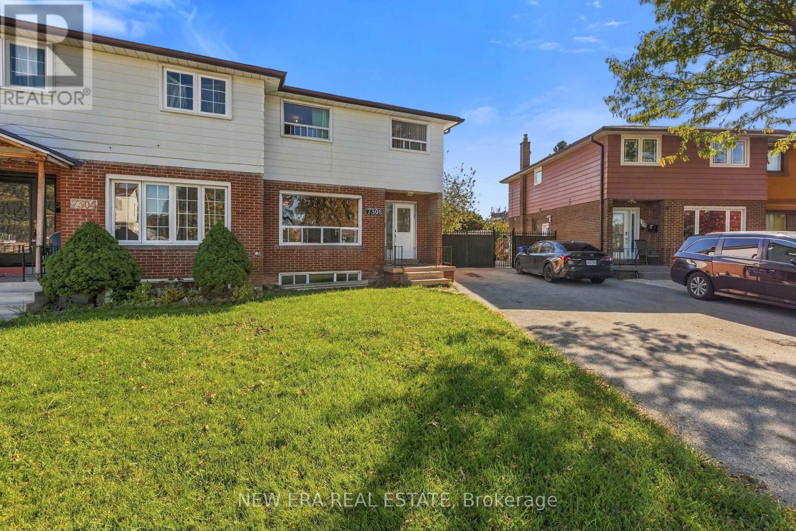 7306 Sills Road, Mississauga (Malton), Ontario  L4T 2K1 - Photo 33 - W14106496