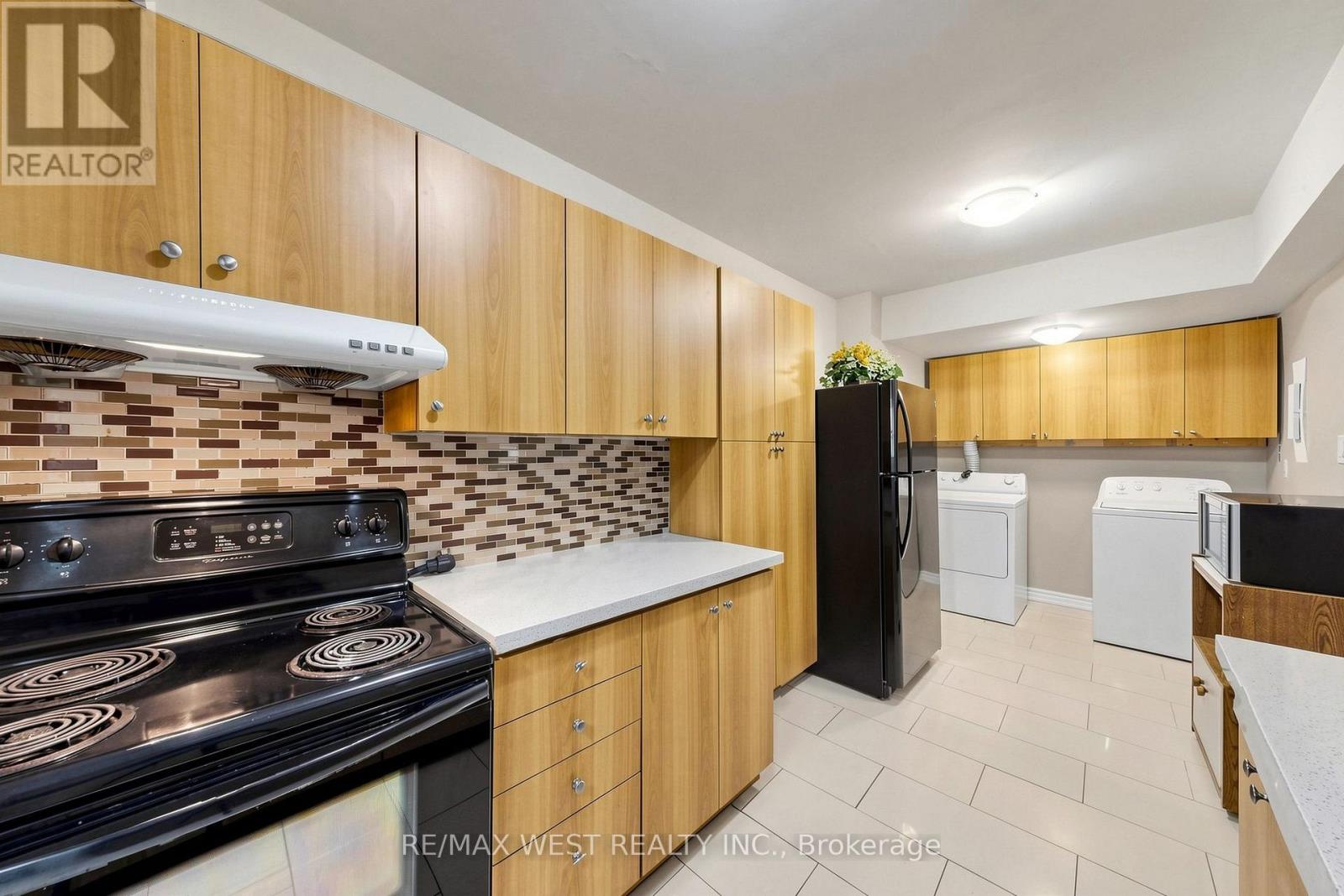 102 - 370 DIXON ROAD, Toronto, Ontario
