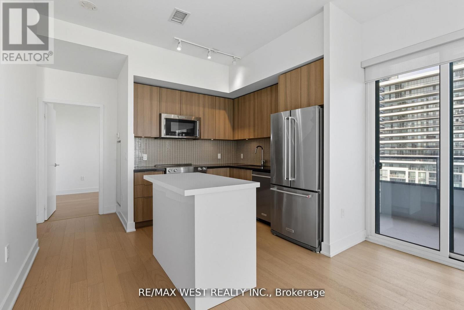 702 - 20 Shore Breeze Drive, Toronto (Mimico), Ontario  M8V 0C7 - Photo 9 - W14106534