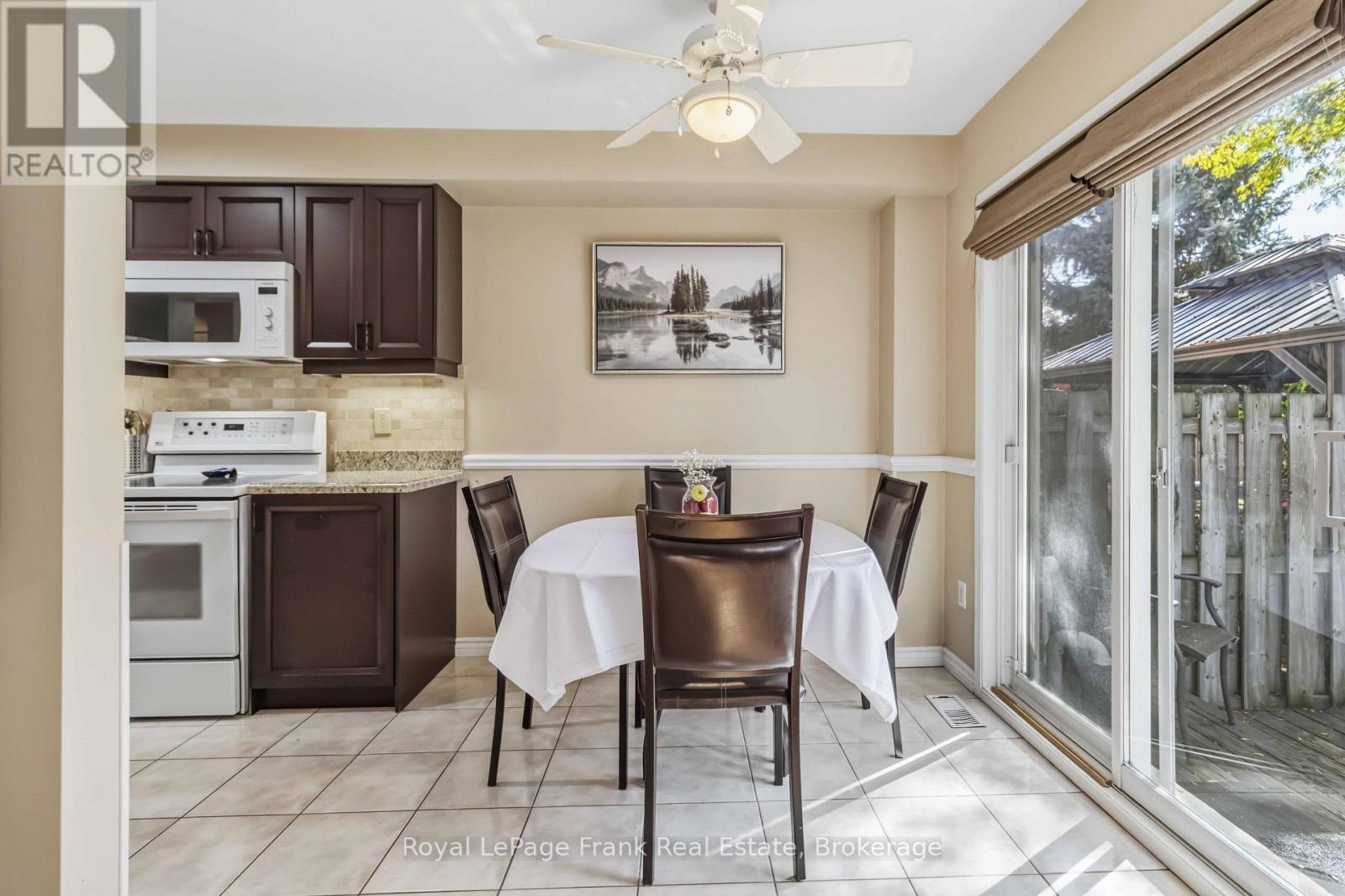 27 - 1385 Lakeshore Road W, Mississauga (Clarkson), Ontario  L5J 4T6 - Photo 10 - W14106614