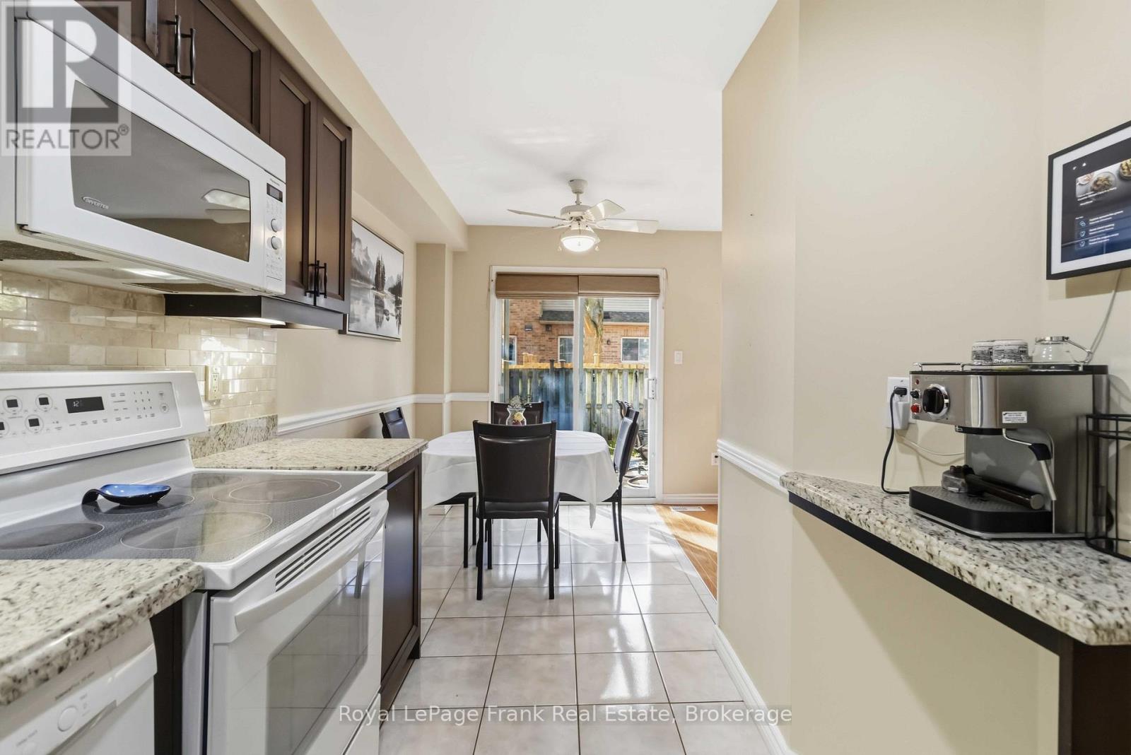 27 - 1385 Lakeshore Road W, Mississauga (Clarkson), Ontario  L5J 4T6 - Photo 13 - W14106614