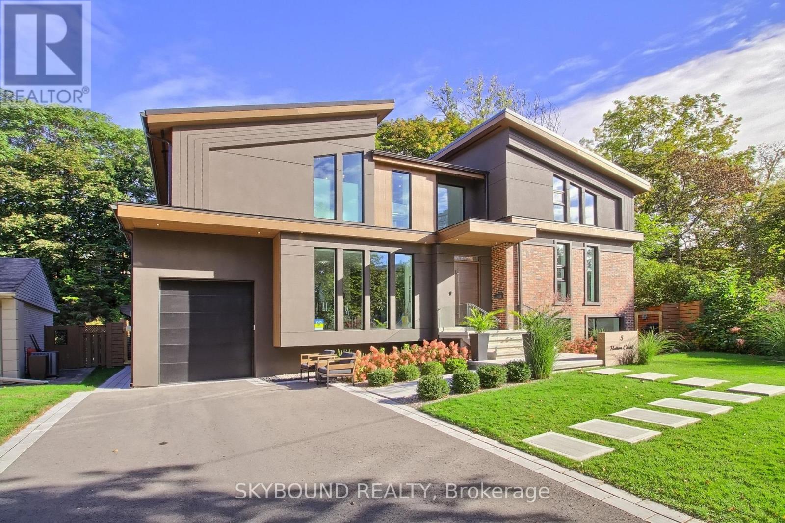 5 HATTON COURT, Toronto, Ontario
