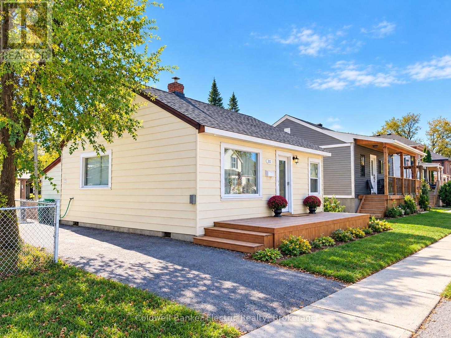 231 Woodbine Avenue, Peterborough, Ontario  K9H 1N8 - Photo 3 - X14106140