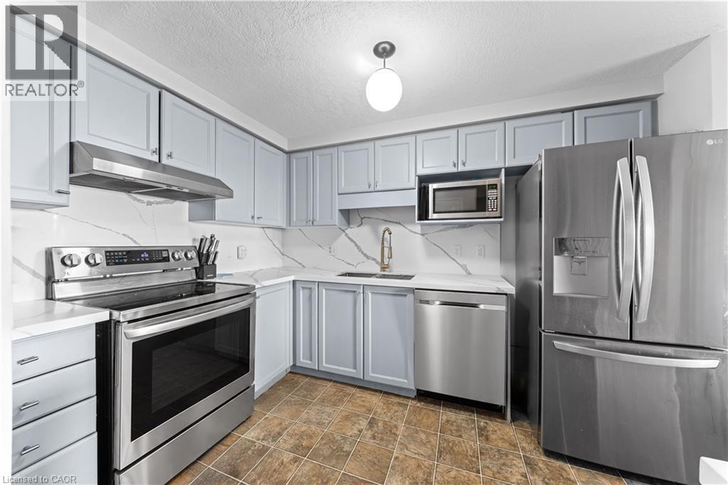 245 Red Clover Court, Kitchener, Ontario  N2E 4J5 - Photo 8 - 40873245