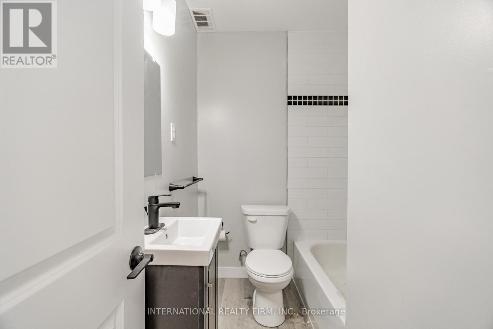 103 - 1284 Gramercy Park Place, London East (East A), Ontario  N5W 2E6 - Photo 2 - X14106448