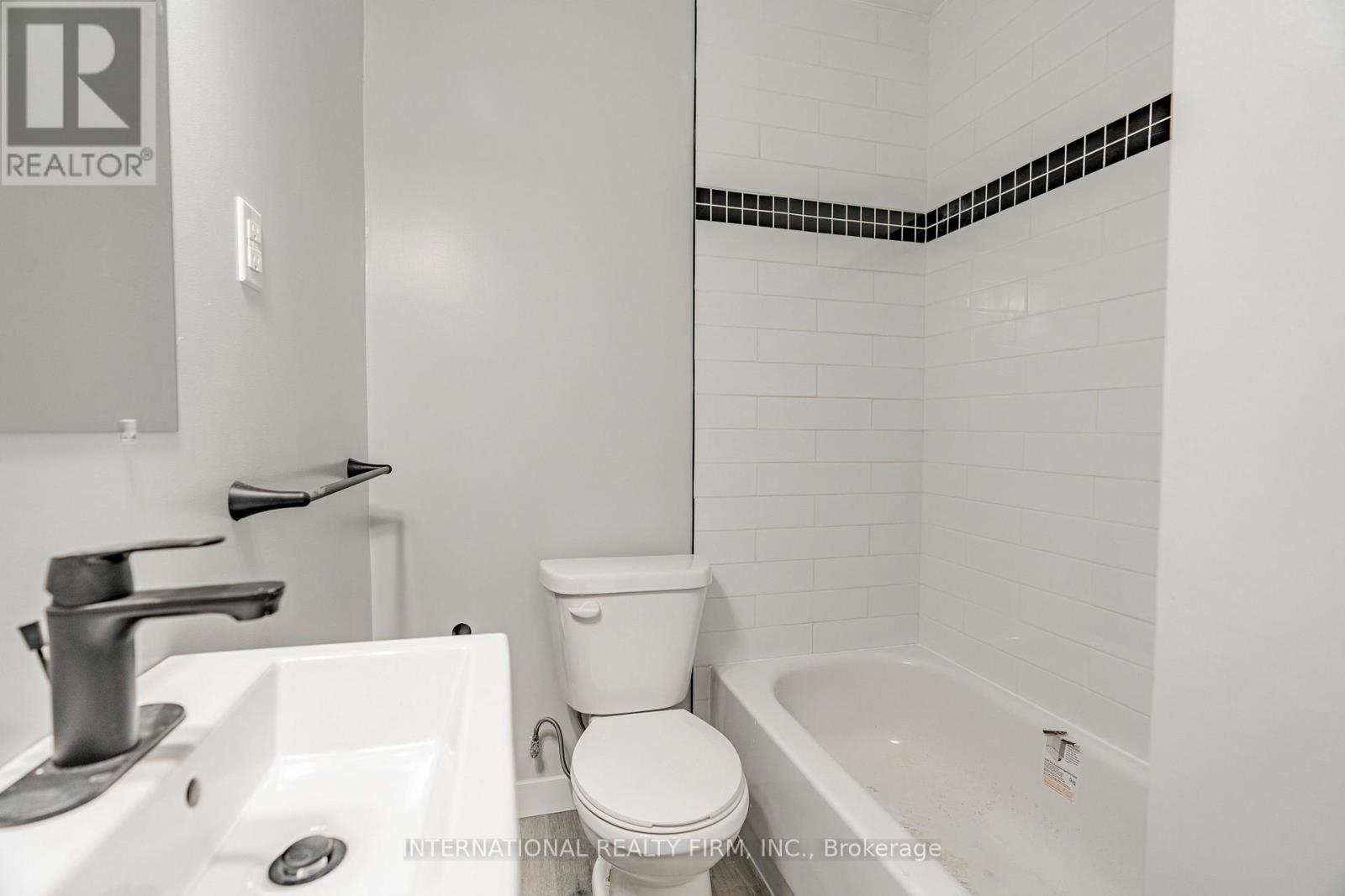 103 - 1284 Gramercy Park Place, London East (East A), Ontario  N5W 2E6 - Photo 3 - X14106448