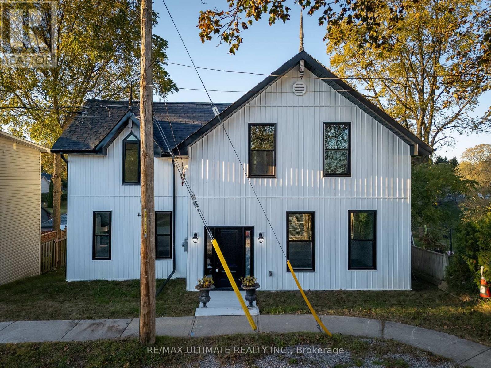 40 CHARLES STREET, Port Hope, Ontario