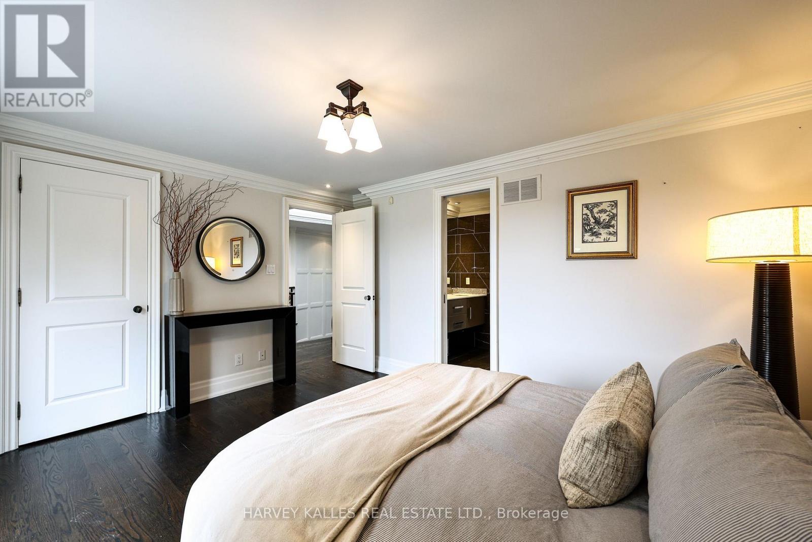 6 Penwood Crescent, Toronto, Ontario  M3B 2B9 - Photo 22 - C14093382