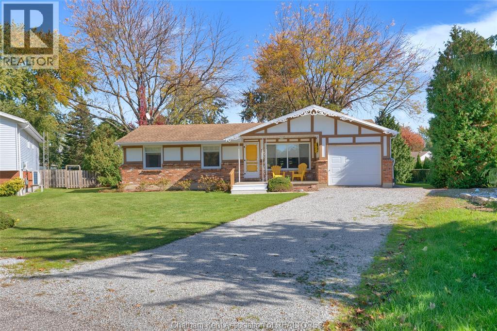 5 Royal Crescent, Chatham-Kent, Ontario  N0P 1Z0 - Photo 1 - 26025971