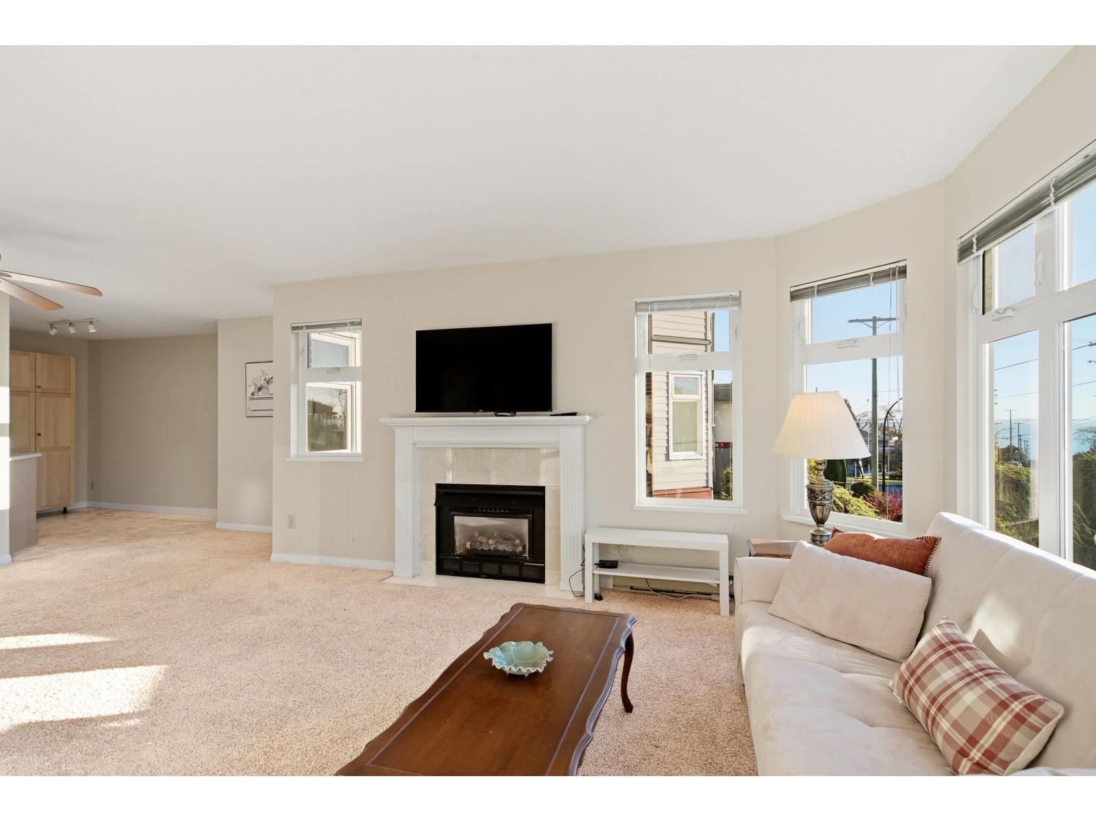 306 1220 Fir Street, White Rock, British Columbia  V4B 4B1 - Photo 7 - R3177410