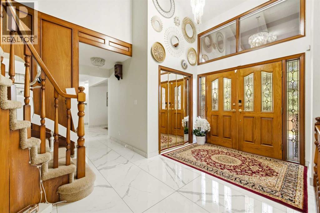 340 Pump Hill Gardens SW, Calgary, Alberta  T2V 4M7 - Photo 2 - A2352285