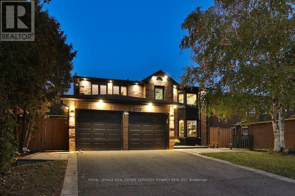 4329 Hartfield Grove, Mississauga, Ontario  L4W 2Y6 - Photo 2 - W14082034