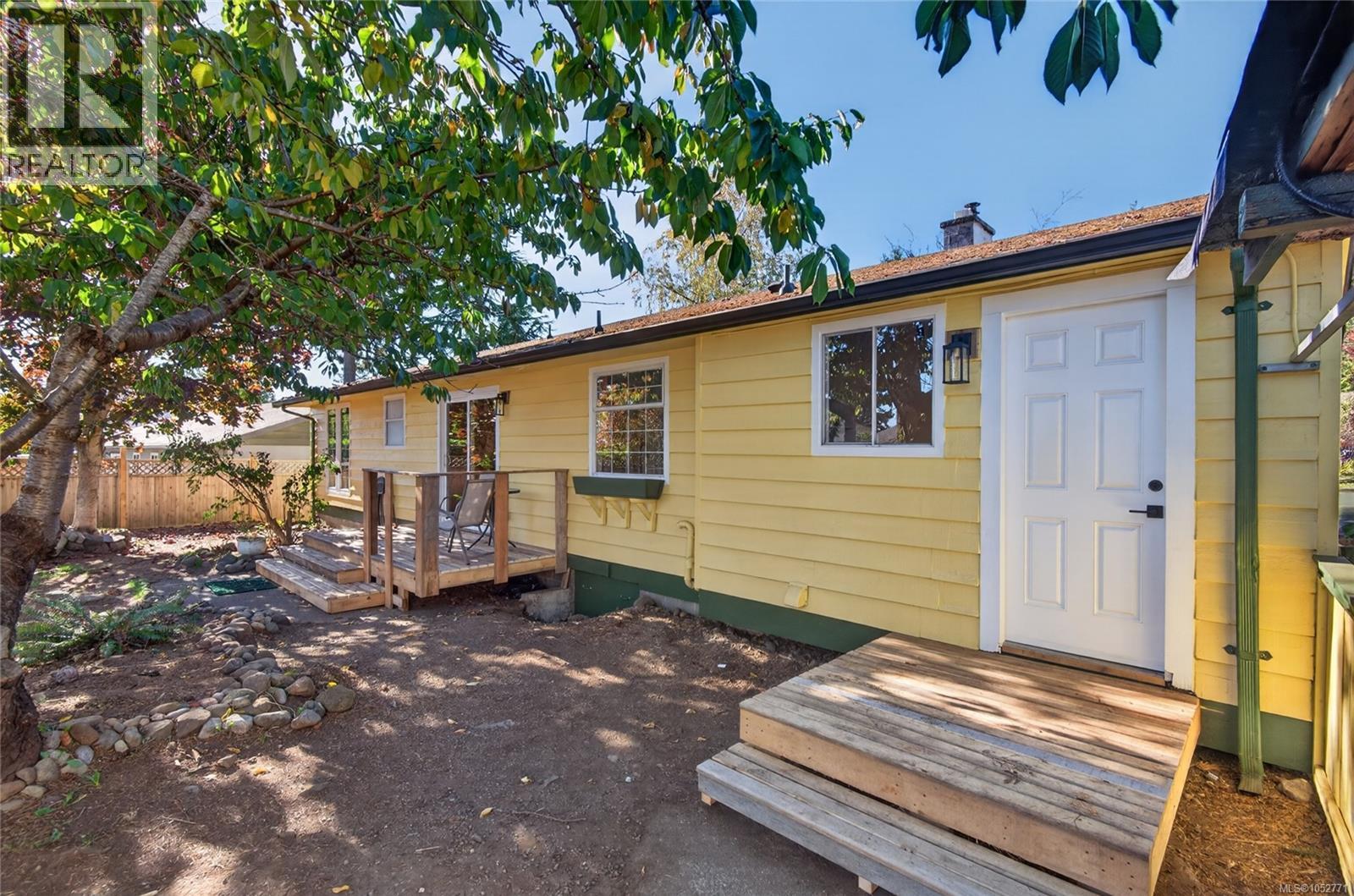 733 Marina Blvd