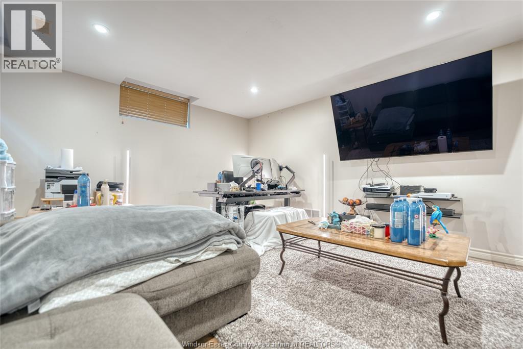 201 Ellison, Leamington, Ontario  N8H 5J2 - Photo 38 - 26026006