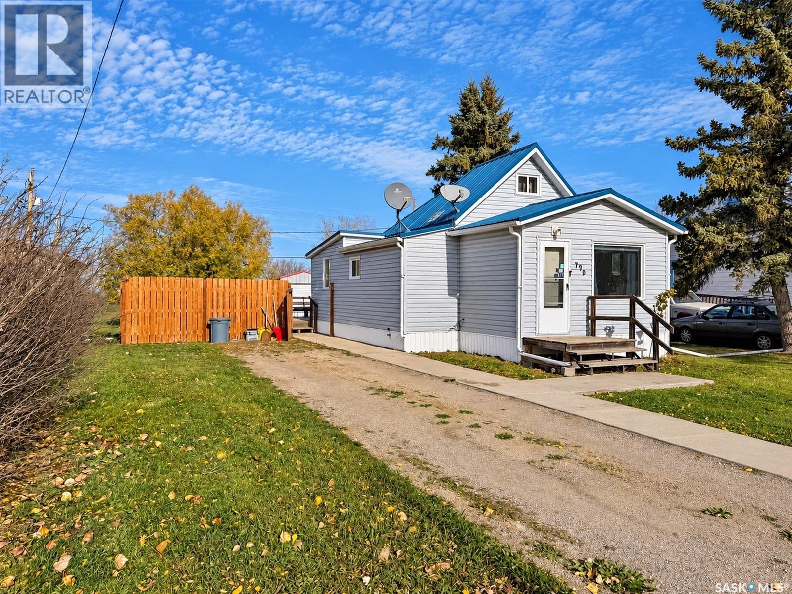 790 Saskatchewan Avenue, Milden, Saskatchewan  S0L 2L0 - Photo 2 - SK051600
