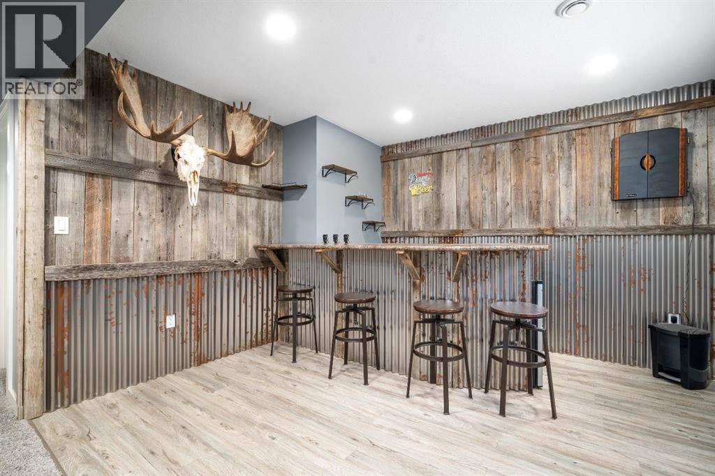 316 3 Street W