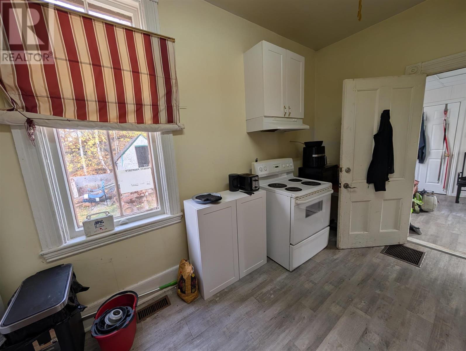 72-74 Railway St, White River, Ontario  P0M 3G0 - Photo 4 - SM262955