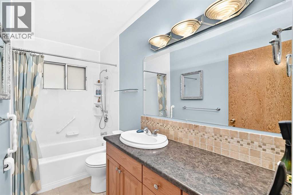 3 Croydon Road NW, Calgary, Alberta  t2k 1s4 - Photo 26 - A2345642