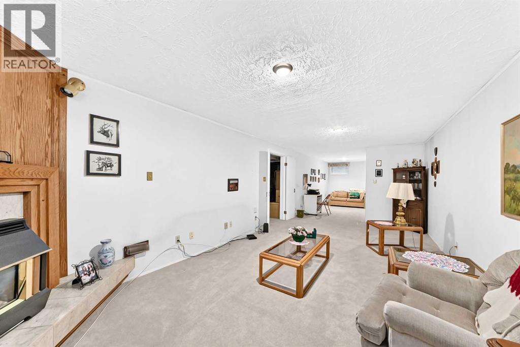 3 Croydon Road NW, Calgary, Alberta  t2k 1s4 - Photo 30 - A2345642