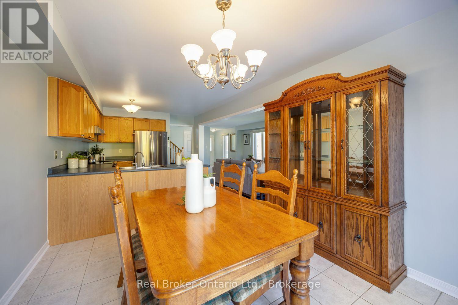 213 Hutton Place, Clarington, Ontario  L1C 5K1 - Photo 9 - E14106660