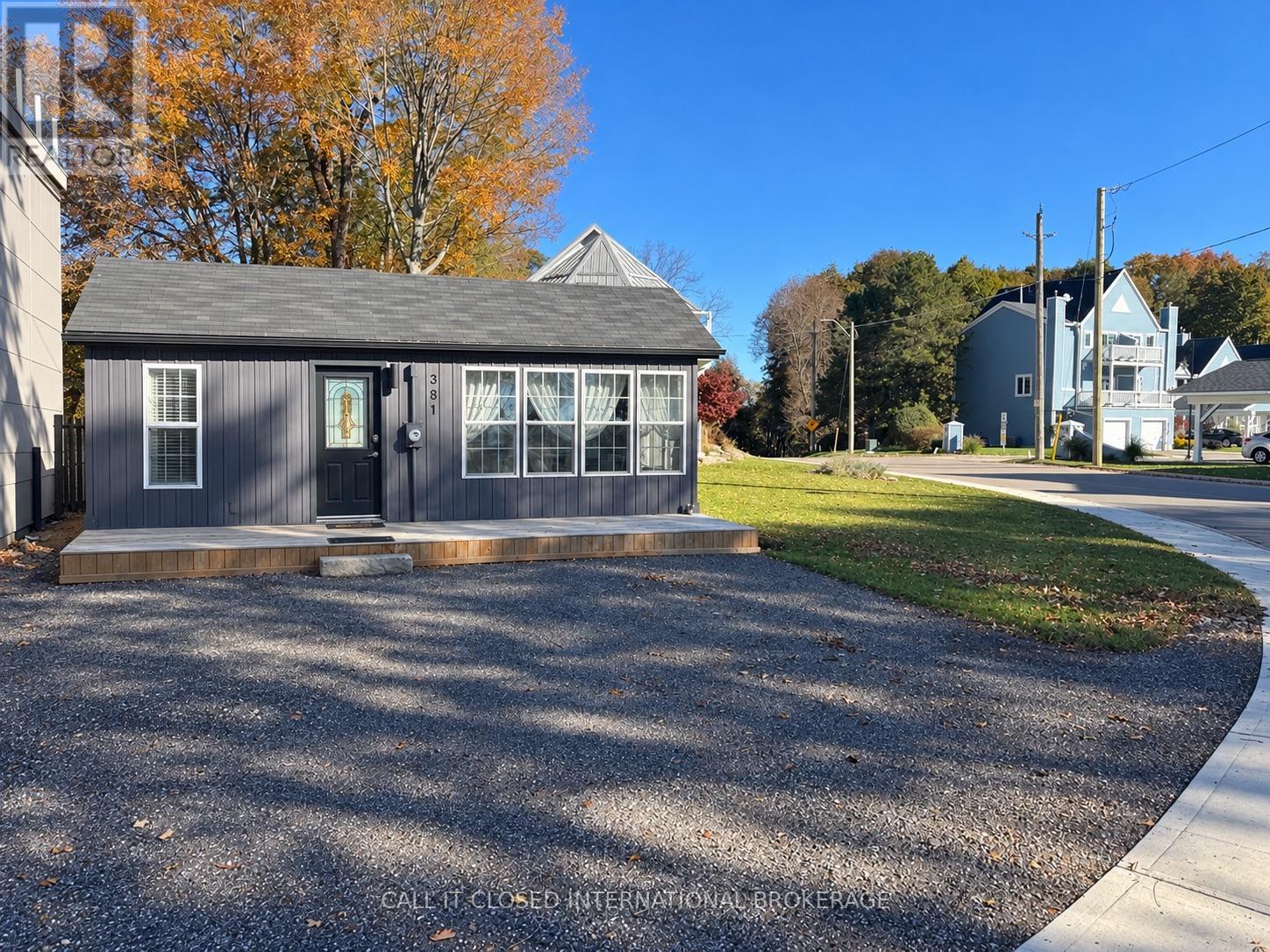 381 Front Street, Central Elgin, Ontario  N5L 1G1 - Photo 1 - X14106692