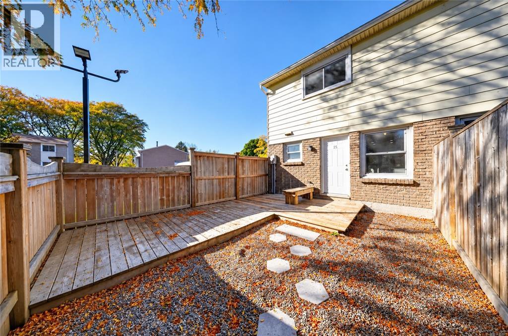 27 Turner Drive Unit# 25, Sarnia, Ontario  N7S 4R9 - Photo 24 - 26026000