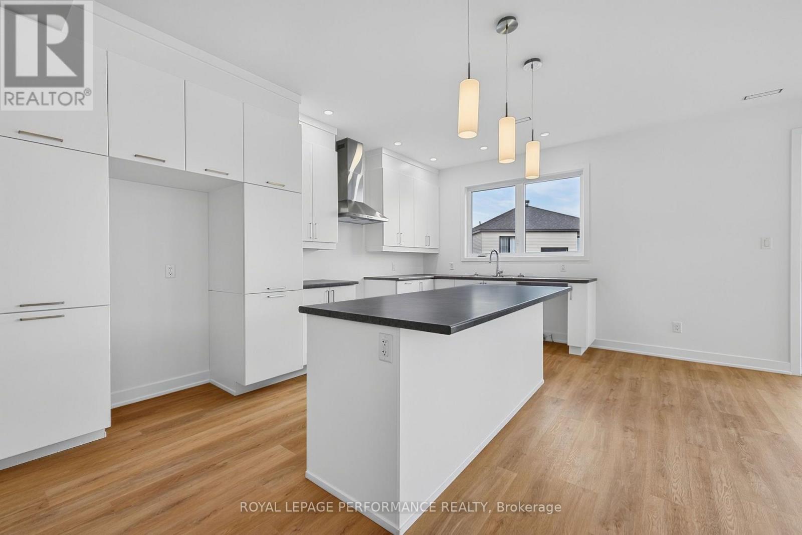 1367 Diamond Street, Clarence-Rockland, Ontario  K4K 0M6 - Photo 8 - X14106730
