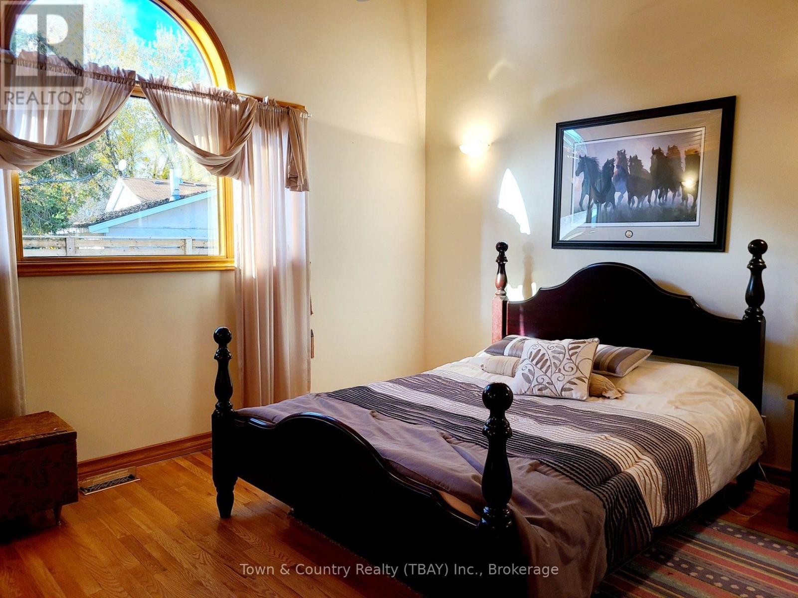 214 Cedar Avenue, Thunder Bay, Ontario  P7B 4V3 - Photo 14 - X14106688