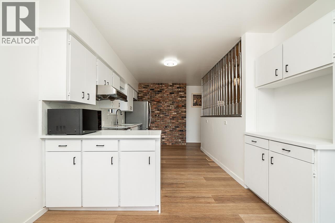 4xxx Eton Street, Burnaby, British Columbia  V5C 1K1 - Photo 11 - R3177722