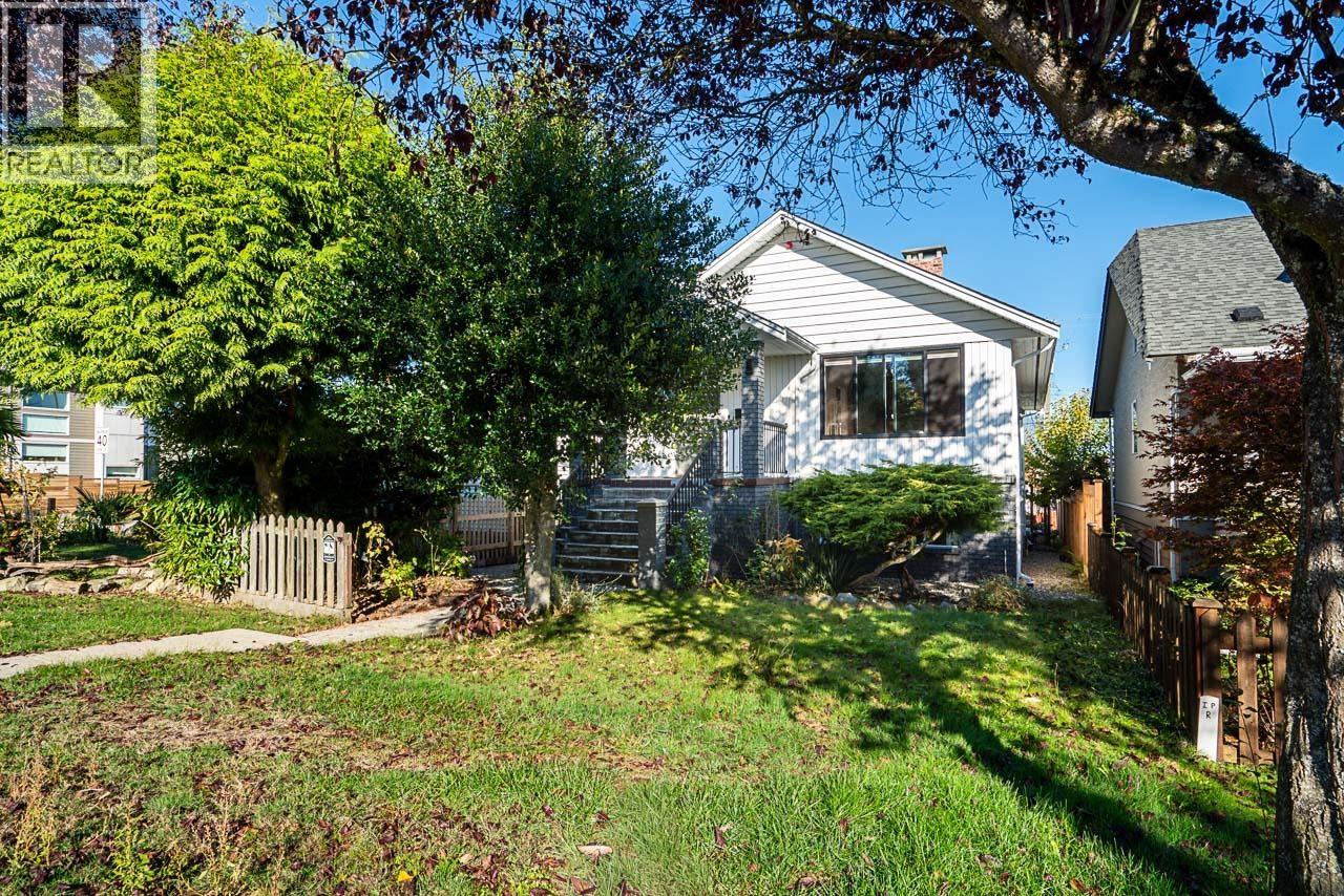4xxx Eton Street, Burnaby, British Columbia  V5C 1K1 - Photo 2 - R3177722