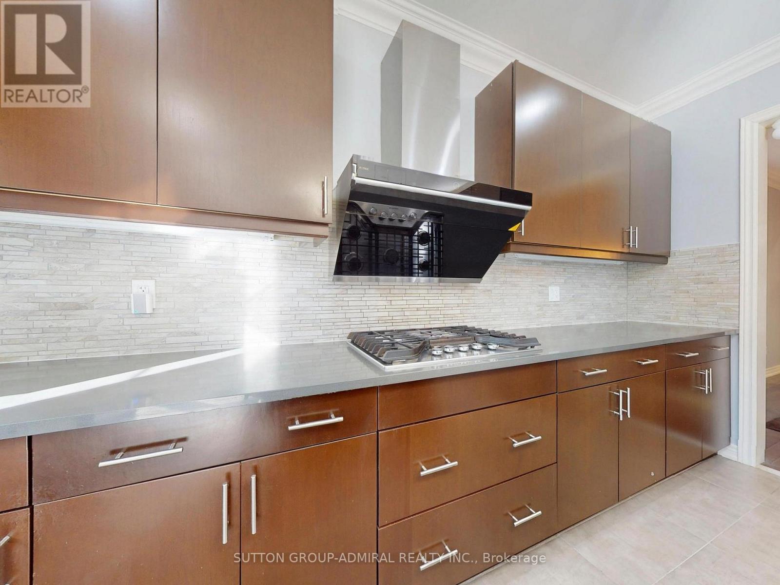 108 Baldry Avenue, Vaughan (Patterson), Ontario  L6A 4X9 - Photo 11 - N14106734