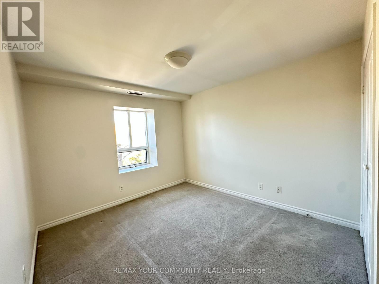 305 - 15207 Yonge Street, Aurora (Aurora Village), Ontario  L4G 1L8 - Photo 15 - N14106750