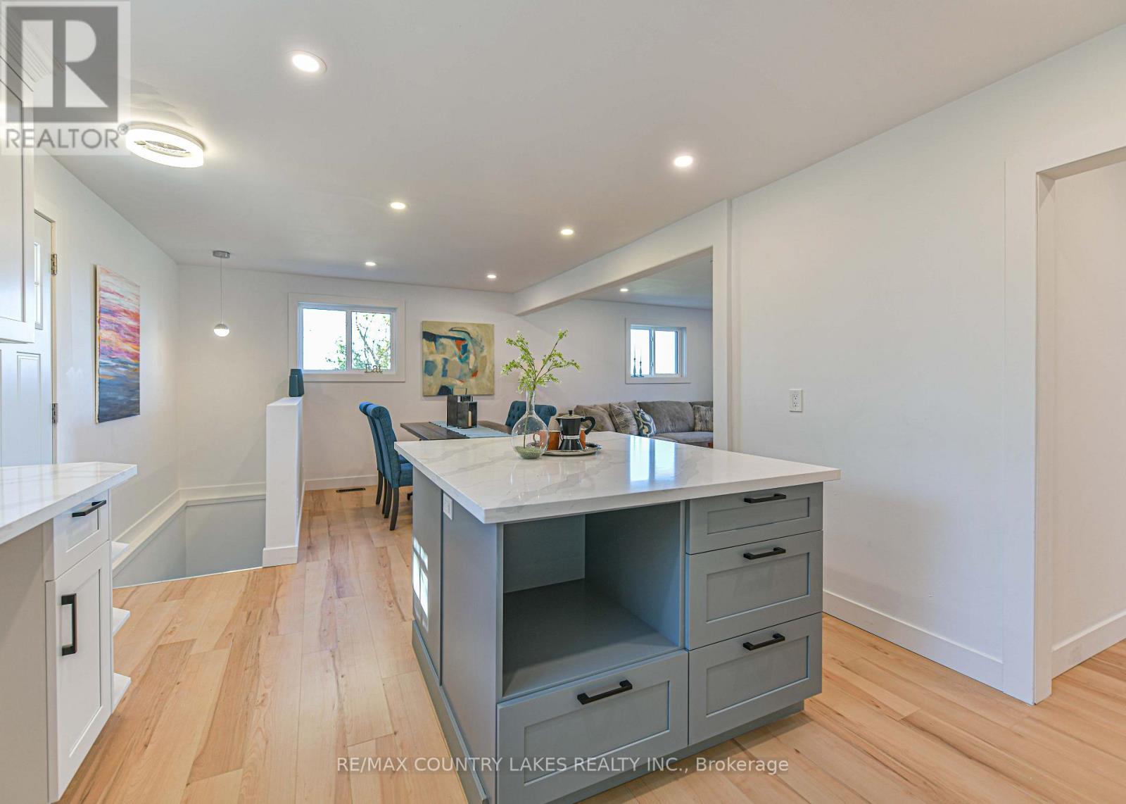 2255 O'neil Street, Ramara (Brechin), Ontario  L0K 1B0 - Photo 14 - S14106662