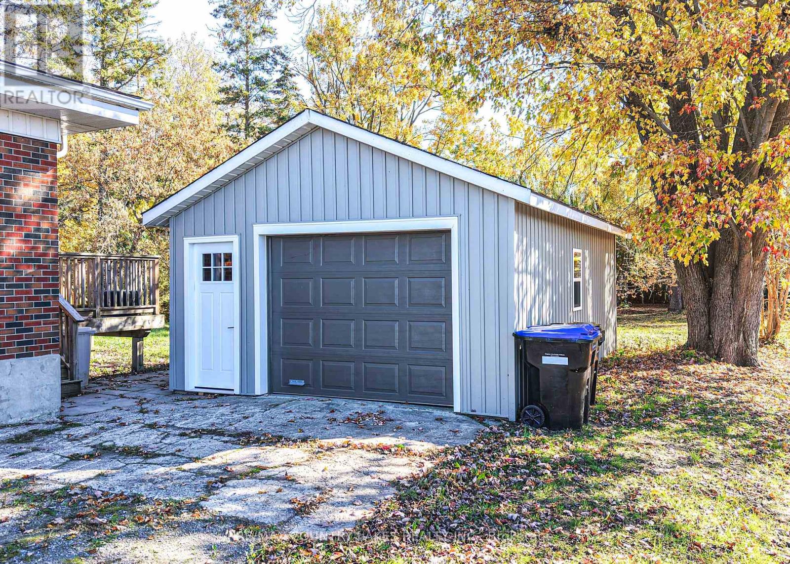 2255 O'neil Street, Ramara (Brechin), Ontario  L0K 1B0 - Photo 2 - S14106662