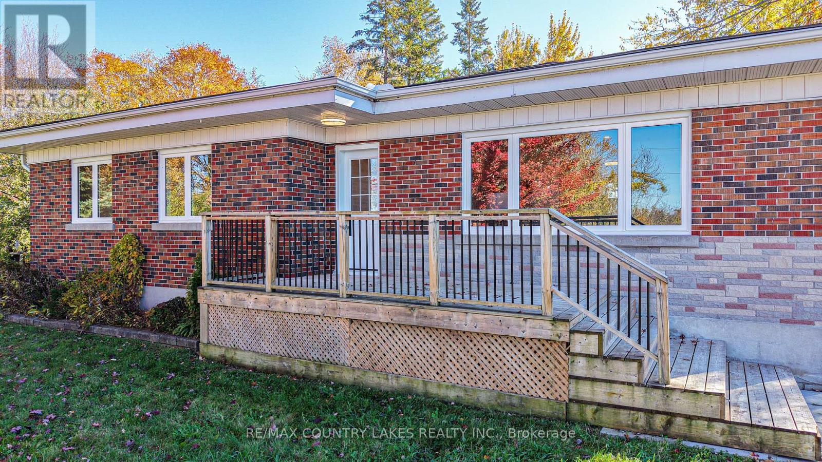2255 O'neil Street, Ramara (Brechin), Ontario  L0K 1B0 - Photo 3 - S14106662