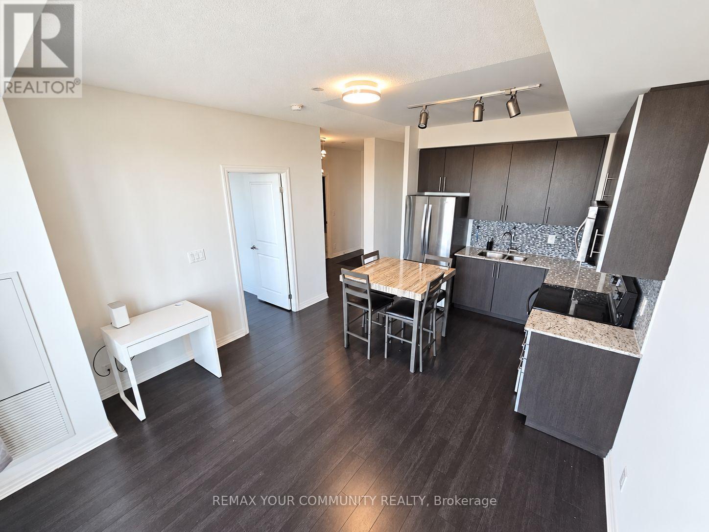 1206 - 80 Esther Lorrie Drive, Toronto (West Humber-Clairville), Ontario  M9W 0C6 - Photo 4 - W14106786