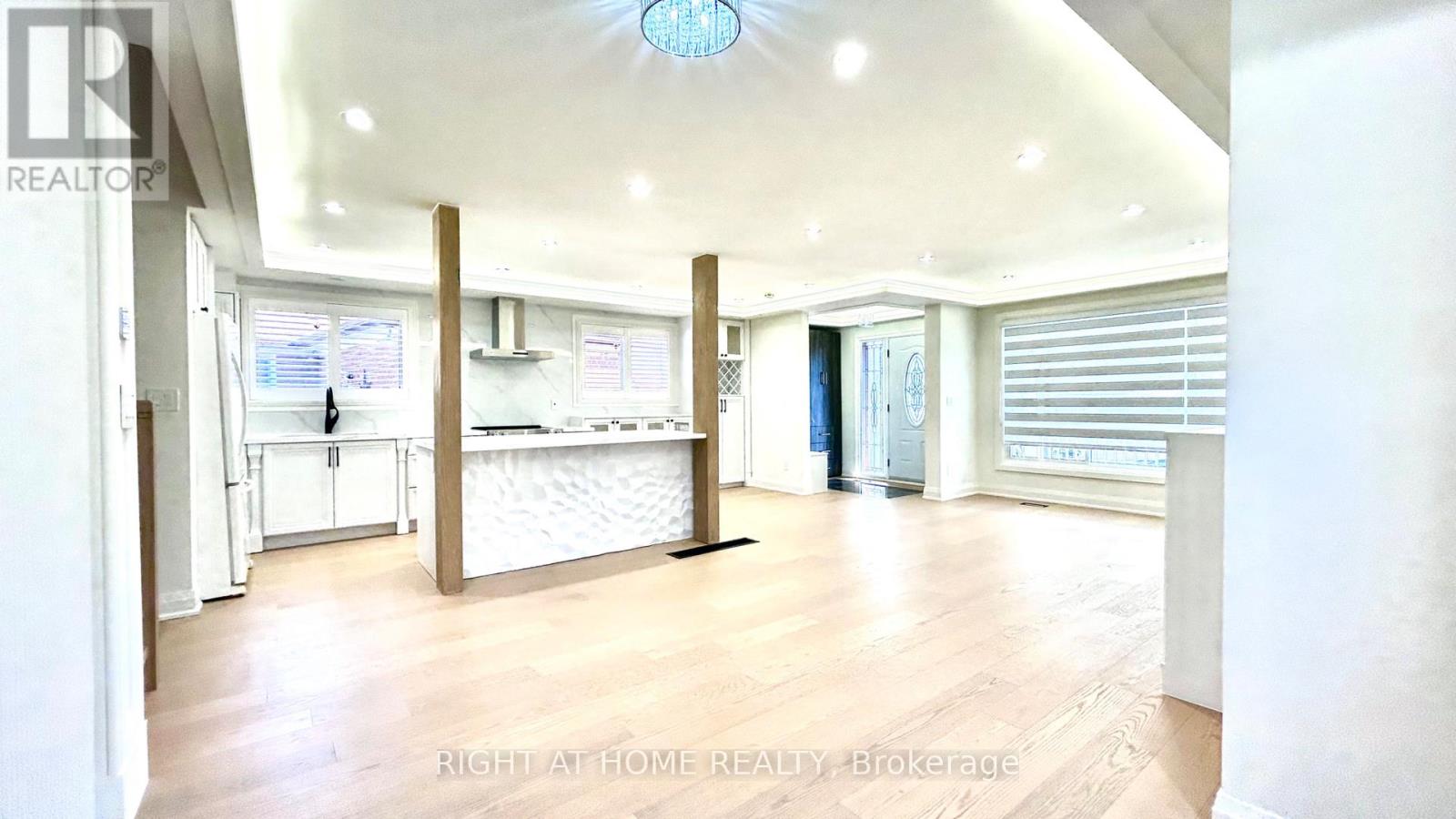 575 Eversley Drive, Mississauga, Ontario  L5A 2E1 - Photo 10 - W14091964