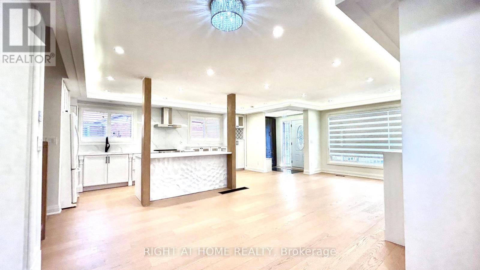 575 Eversley Drive, Mississauga, Ontario  L5A 2E1 - Photo 9 - W14091964