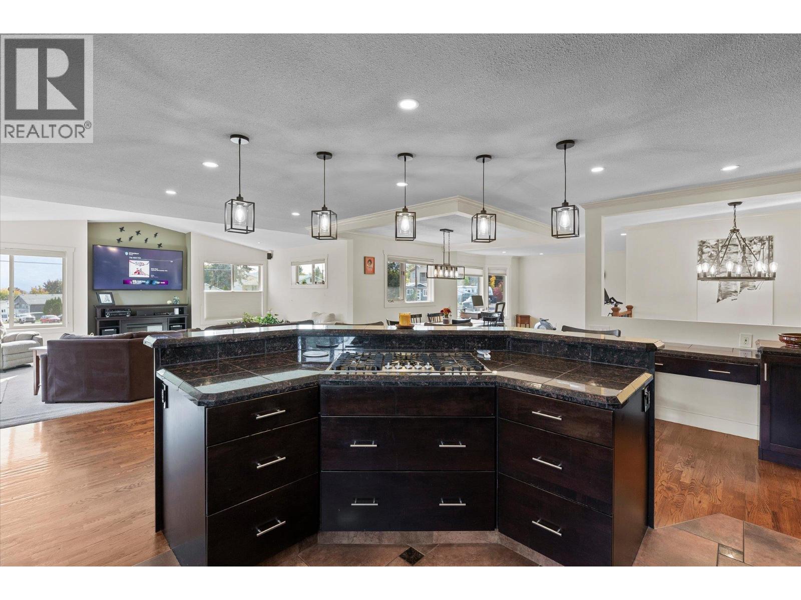 2430 Chieftain Road, West Kelowna, British Columbia  V4T 1N3 - Photo 7 - 10403592