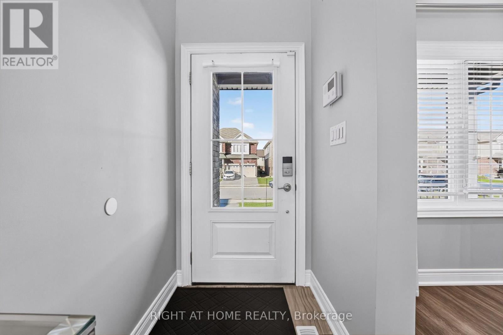 9485 Tallgrass Ave Avenue, Niagara Falls (Lyons Creek), Ontario  L2G 0Y2 - Photo 5 - X14106640
