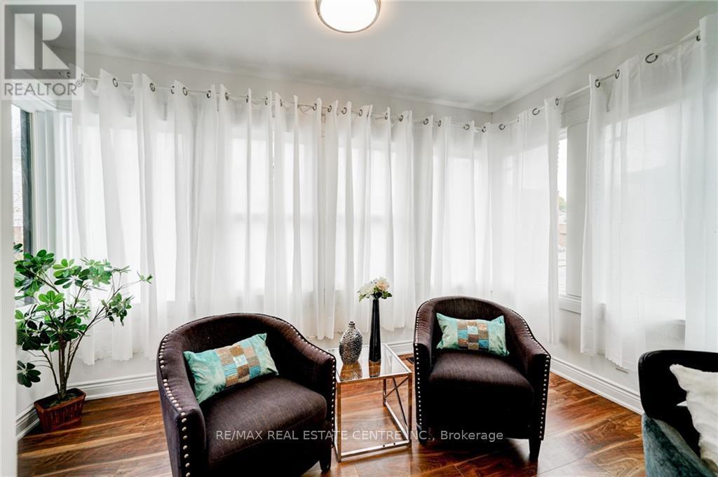9 Gibson Avenue, Hamilton (Gibson), Ontario  L8L 6J4 - Photo 8 - X14106746