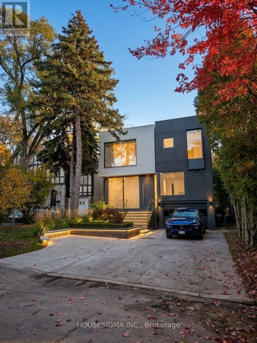 307 RICHVIEW AVENUE, Toronto, Ontario
