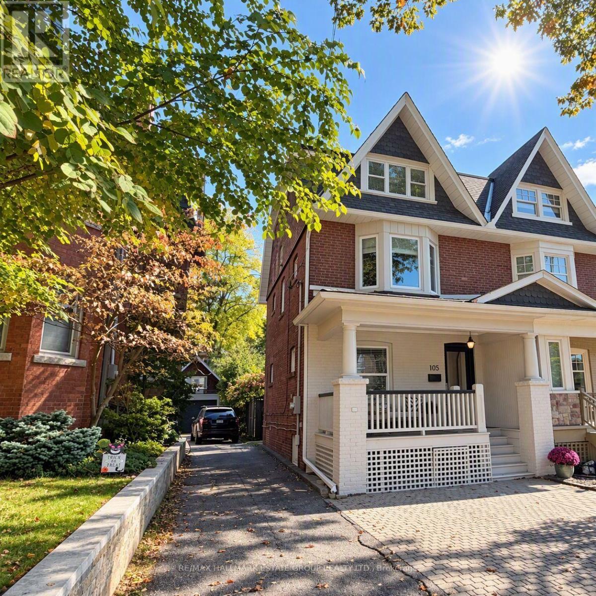 105 LEE AVENUE, Toronto, Ontario