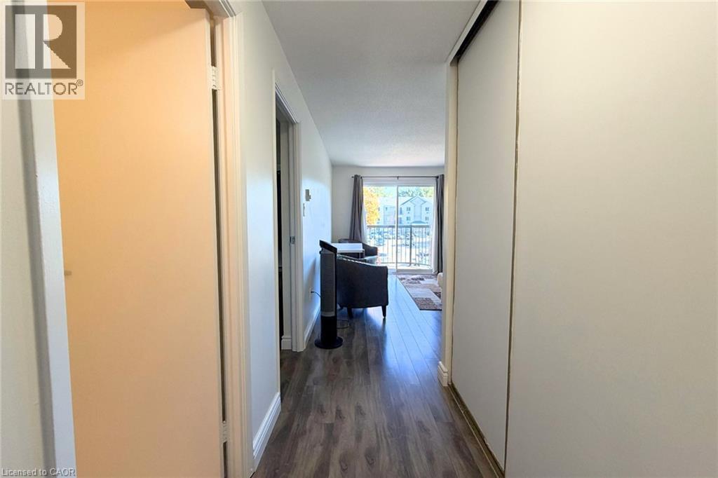 276 Eiwo Court Unit# 204, Waterloo, Ontario  N2K 3M6 - Photo 4 - 40873265