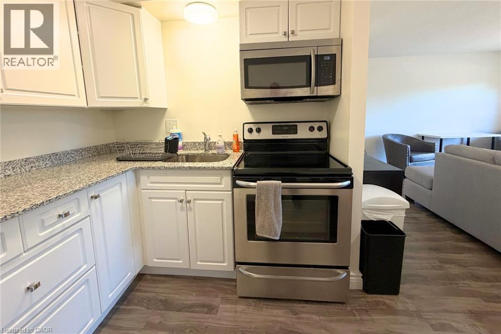 276 Eiwo Court Unit# 204, Waterloo, Ontario  N2K 3M6 - Photo 11 - 40873265