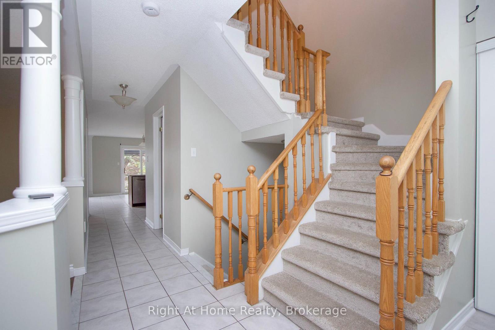 Upper Unit - 75 Millburn Drive, Clarington, Ontario  L1C 5L6 - Photo 15 - E14106844