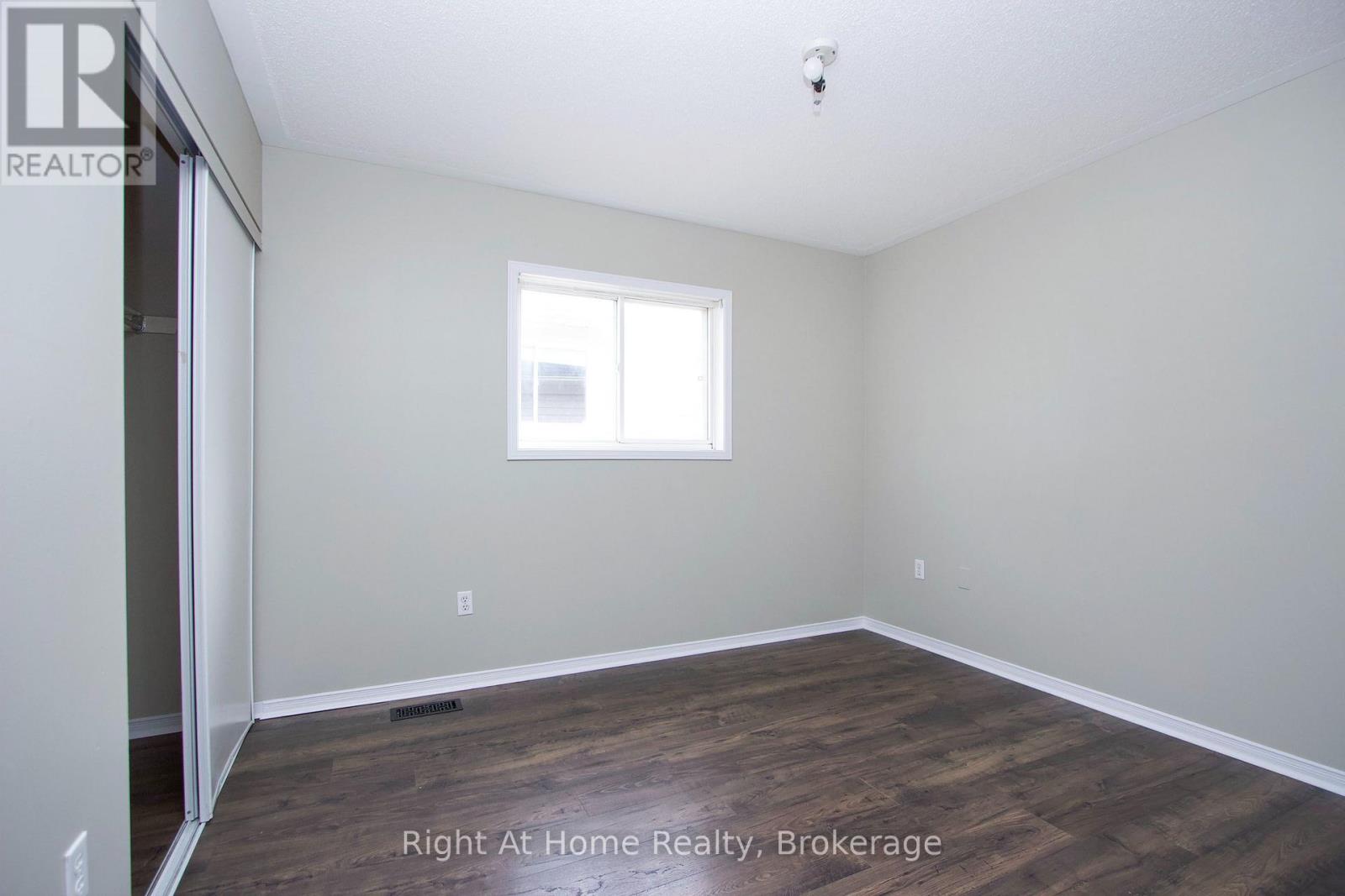 Upper Unit - 75 Millburn Drive, Clarington, Ontario  L1C 5L6 - Photo 20 - E14106844
