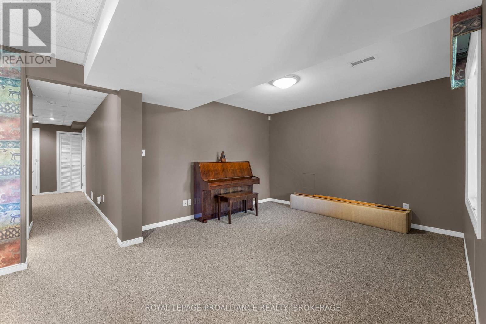 702 Parkside Crescent, Kingston (East Gardiners Rd), Ontario  K7M 8A7 - Photo 34 - X14106834