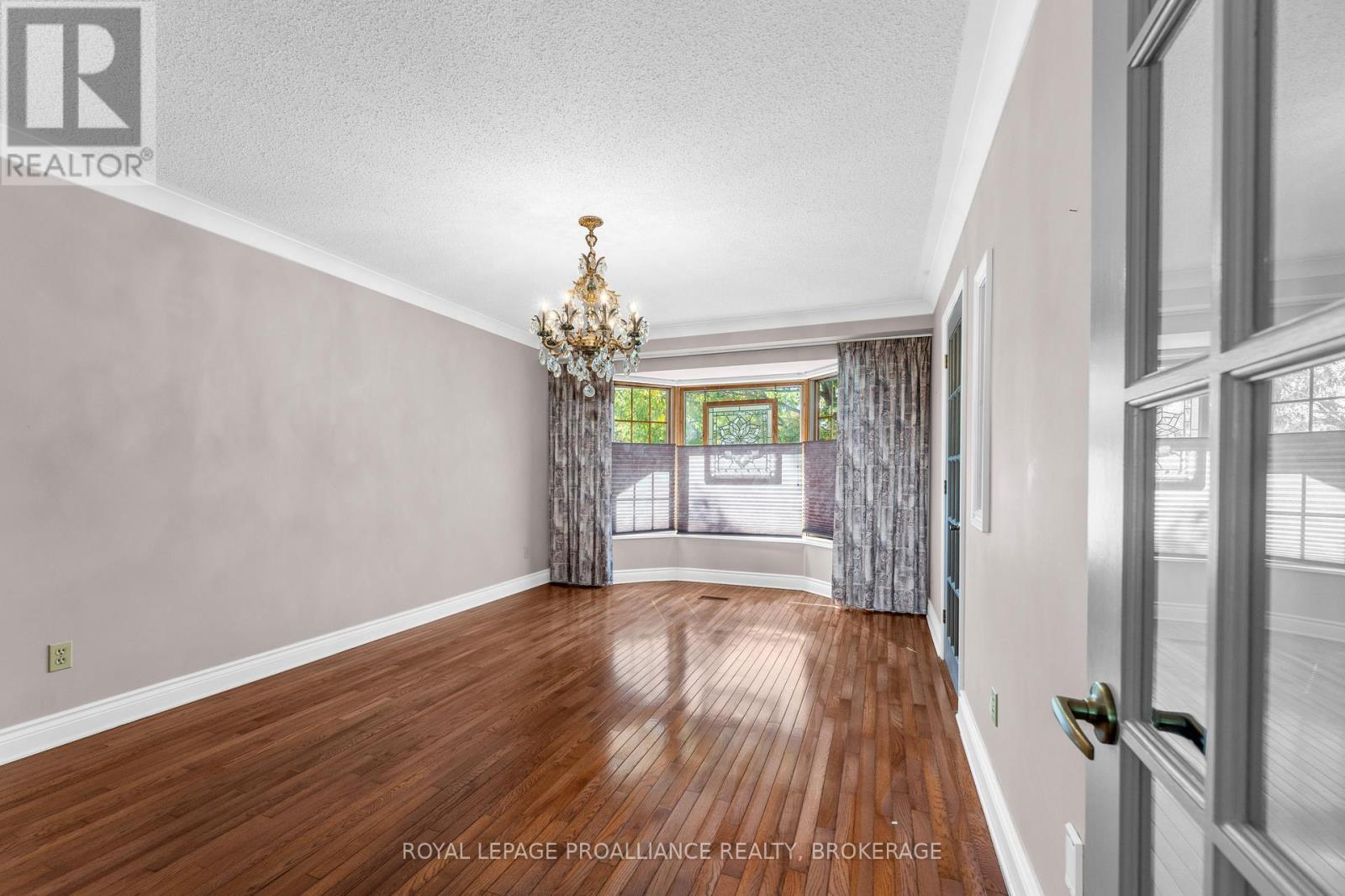 702 Parkside Crescent, Kingston, Ontario K7M 8A7 - Photo 7 - X14106834
